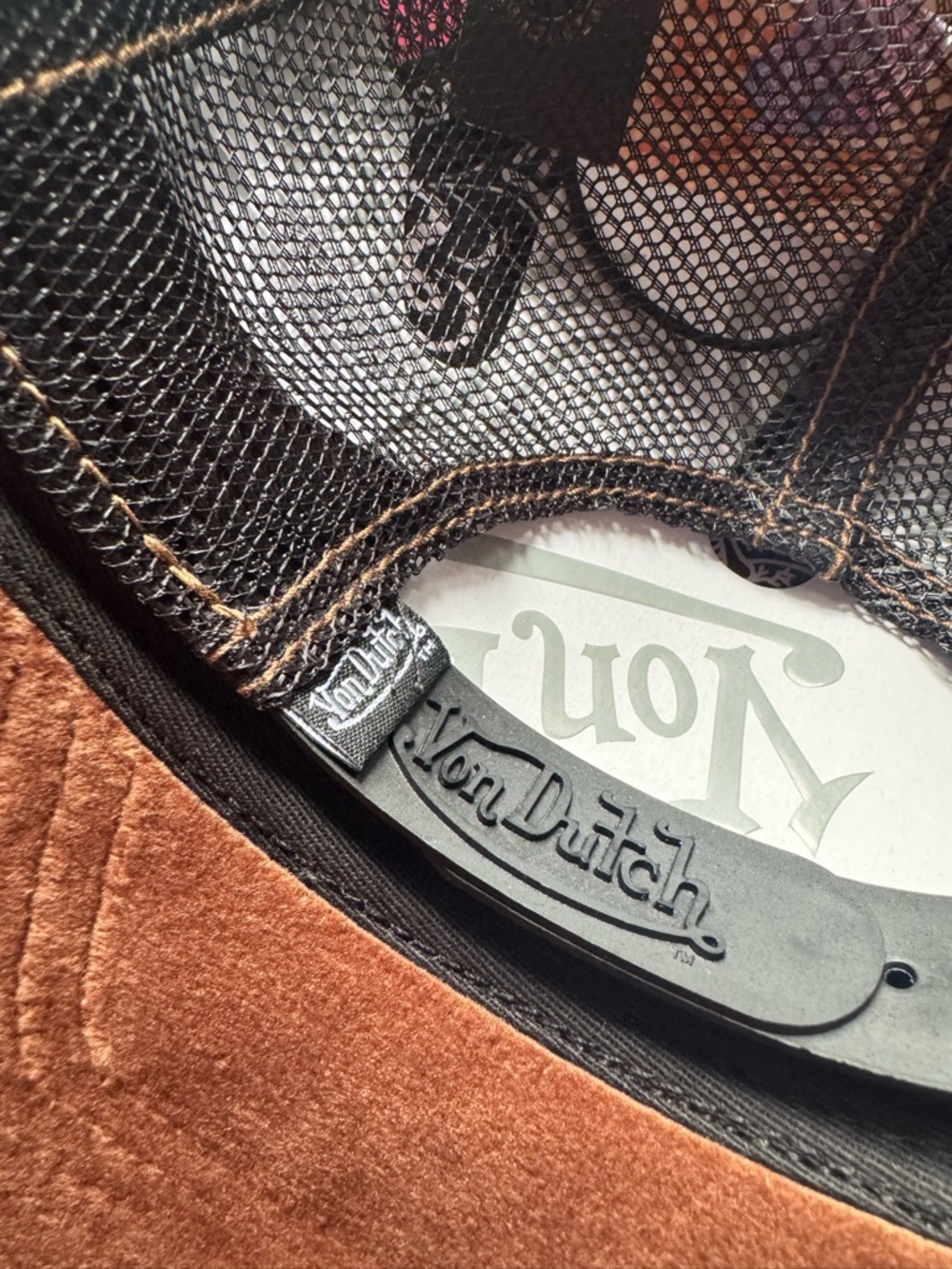 Von Dutch Velvet / Brown Suede-Look Trucker Hat. - Picture 7 of 7